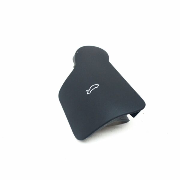 8T1823533C4PK - NEW AUDI A3 8V BONNET RELEASE HANDLE LHD 8T1823533C4PK ORIGINAL