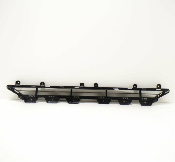 8U0807683FSP9 - NEW AUDI Q3 8U FRONT BUMPER CENTER LOWER GRILLE 8U0807683FSP9 2014