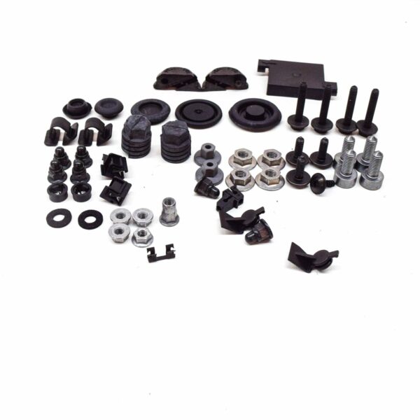 8V0098615 - NEW AUDI A3 CABRIO 8V FRONT BONNET HOOD PANEL HARDWARE KIT 8V0098615