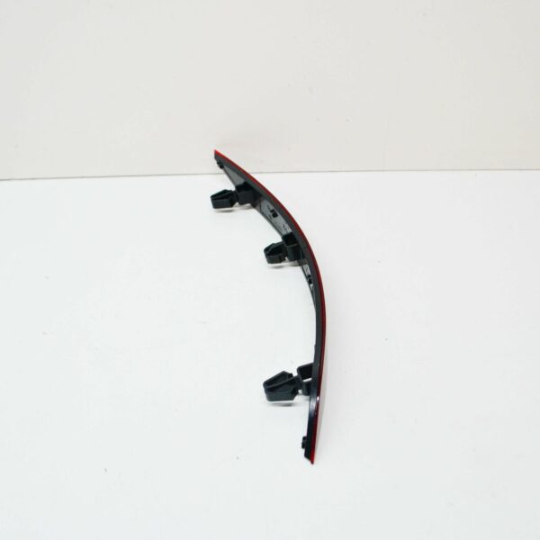 8V5945105D - NEW AUDI A3 8V REAR LEFT BUMPER REFLECTOR 8V5945105D ORIGINAL