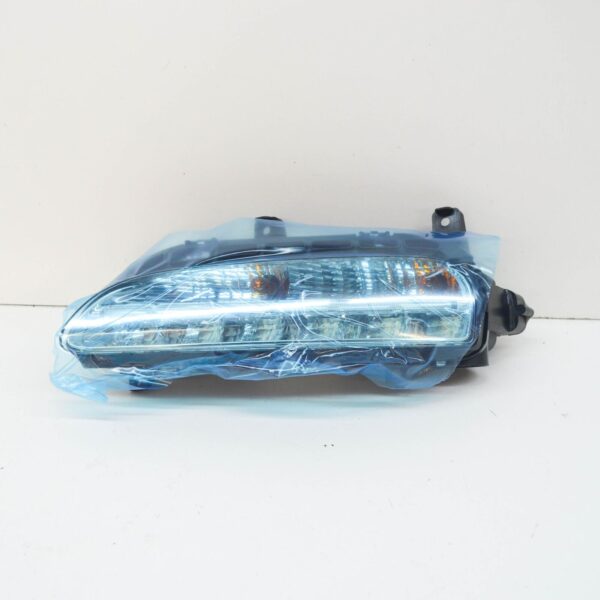 99763108303 - PORSCHE 911 997 Front Left Additional Light 99763108304 ORIGINAL