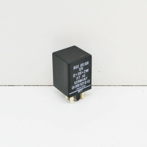 A0008211063 - MERCEDES-BENZ Saloon W123 Flasher - Turn Signal Relay A0008211063 ORIGINAL