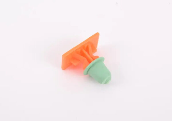 A0029884181 - NEW MB ML W163 FRONT DOOR PROTECTIVE STRIP SNAP FASTENER A0029884181 ORIGINAL