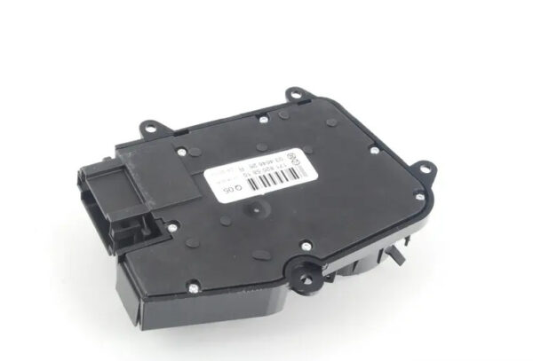 A17182058109980 - NEW MERCEDES-BENZ SLK R171 FRONT RIGHT SEAT SWITCH A17182058109980 ORIGINAL