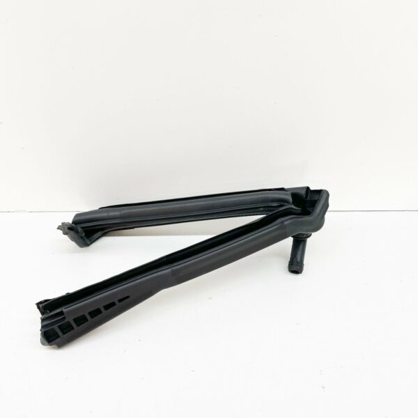 A1727900498 - NEW MERCEDES-BENZ SLK R172 RIGHT RETRACTABLE ROOF SEALING A1727900498