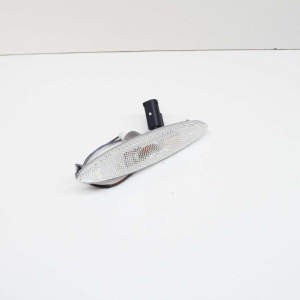 A1998200856 - NEW MERCEDES-BENZ SLR R199 FRONT RIGHT SIDE MARKER LAMP A1998200856