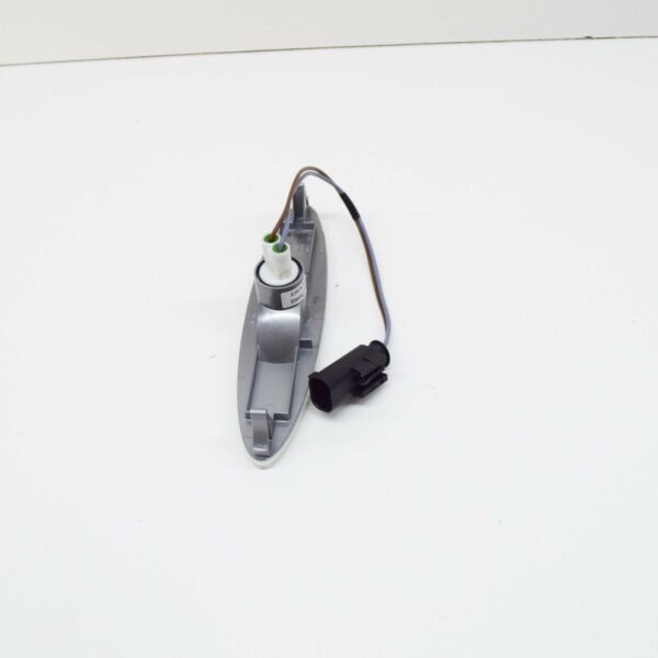 A1998200856 - NEW MERCEDES-BENZ SLR R199 FRONT RIGHT SIDE MARKER LAMP A1998200856