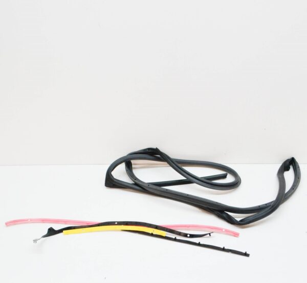 A2037300278 - MERCEDES-BENZ C-Class W203 Rear Right Door Weatherstrip A2037300278 ORIGINAL