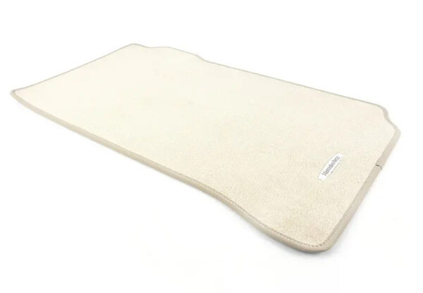 A2046802148658P90 - NEW MERCEDES-BENZ C W204 FLOOR MATS SET LHD A2046802148658P90 ORIGINAL