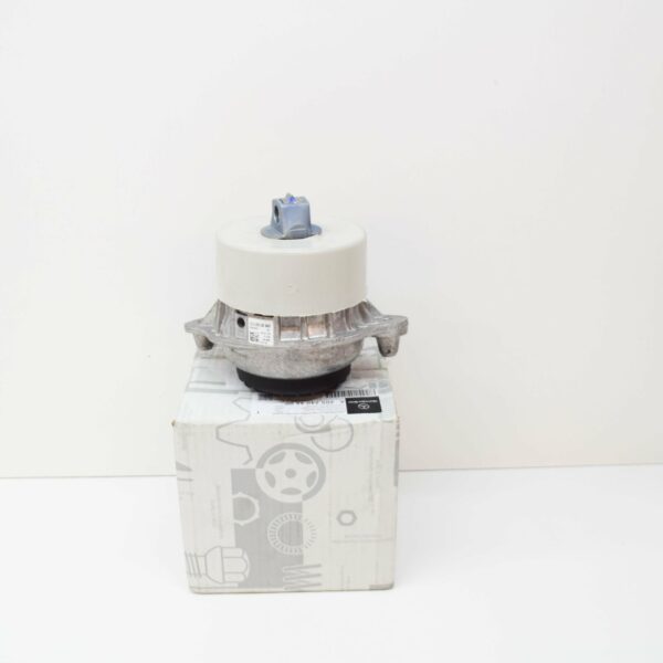 A2052404600 - NEW MERCEDES-BENZ C-CLASS W205 ENGINE MOUNT A2052404600 ORIGINAL