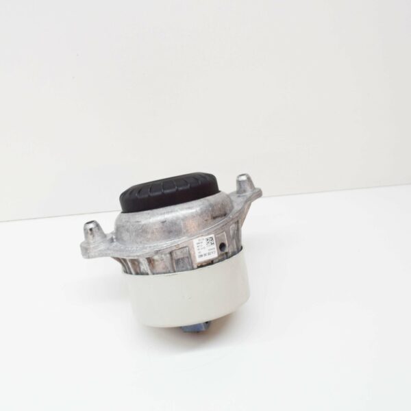 A2052404600 - NEW MERCEDES-BENZ C-CLASS W205 ENGINE MOUNT A2052404600 ORIGINAL