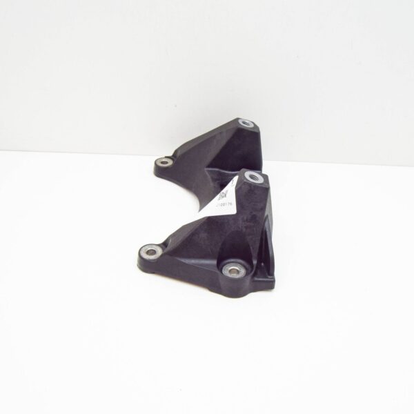 A2052420440 - NEW MERCEDES BENZ C W205 ENGINE MOUNT BRACKET A2052420440 ORIGINAL