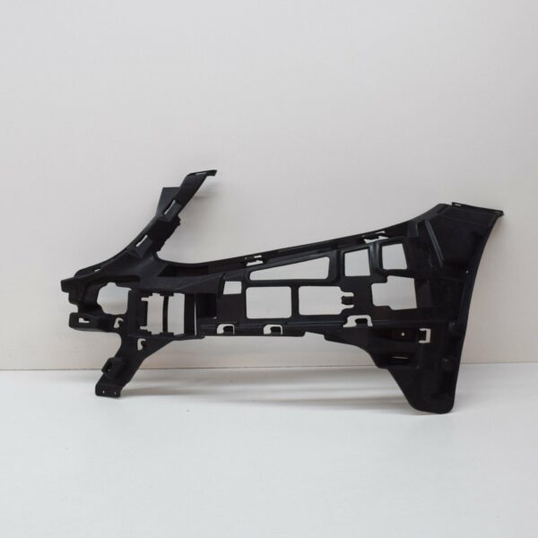 A2058850765 - NEW MERCEDES-BENZ C-CLASS W205 FRONT BUMPER LEFT BRACKET A2058850765 ORIGINAL
