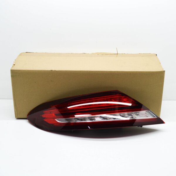 A2059062905 - NEW MERCEDES-BENZ C W205 REAR LEFT TAILLIGHT A2059062905 ORIGINAL