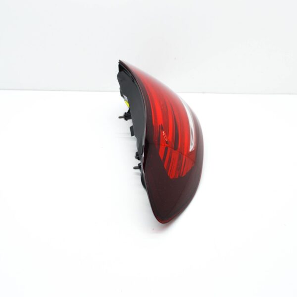 A2059062905 - NEW MERCEDES-BENZ C W205 REAR LEFT TAILLIGHT A2059062905 ORIGINAL