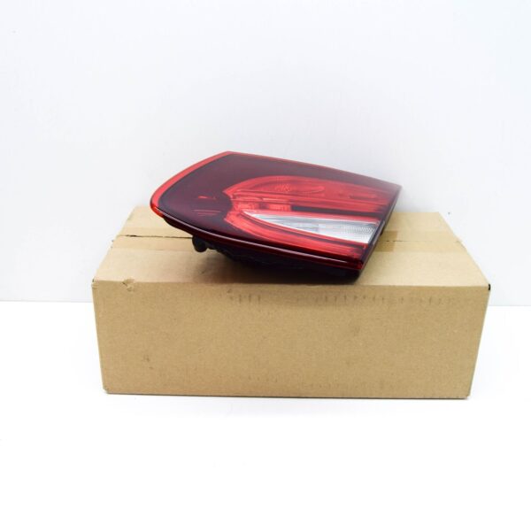 A2059063605 - NEW MERCEDES-BENZ C COUPE C205 REAR RIGHT TAILGATE TAILLIGHT A2059063605