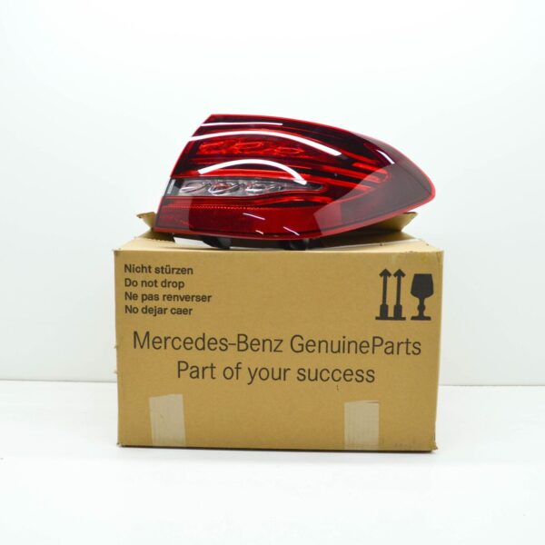 A2059064505 - MERCEDES-BENZ C S205 Rear Right Outer Taillight A2059064505 ORIGINAL