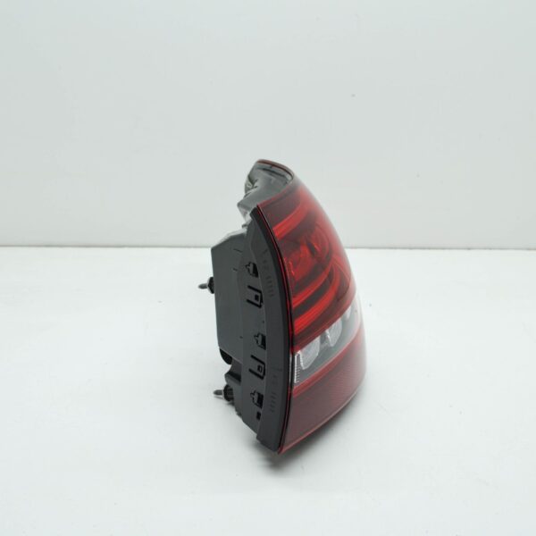 A2059064505 - MERCEDES-BENZ C S205 Rear Right Outer Taillight A2059064505 ORIGINAL