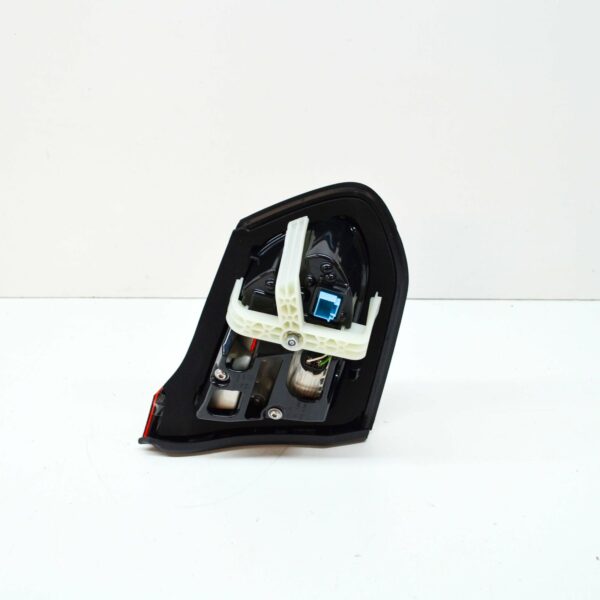 A2059064705 - NEW MB C S205 REAR RIGHT TRUNK BOOTLID LED TAILLIGHT RHD A2059064705 ORIGINAL