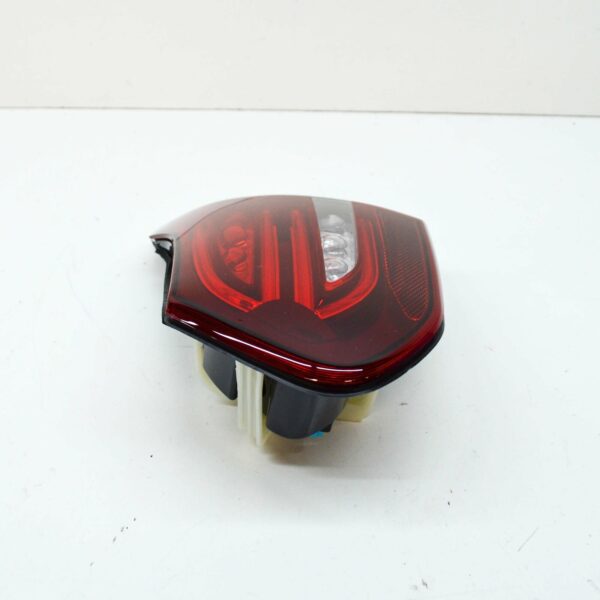 A2059064705 - NEW MB C S205 REAR RIGHT TRUNK BOOTLID LED TAILLIGHT RHD A2059064705 ORIGINAL