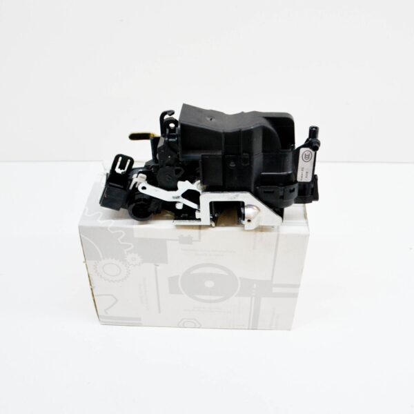 A2087200135 - NEW MERCEDES-BENZ CLK C208 FRONT LEFT DOOR LOCK A2087200135