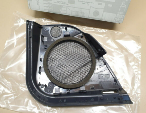 A21173705889B51 - MERCEDES-BENZ E W211 Rear Left Door Speaker Cover A21173705889B51 ORIGINAL