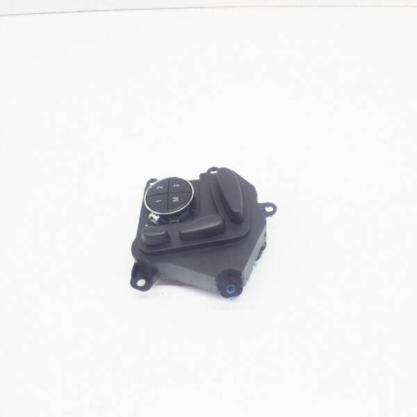 A21182179797C45 - NEW MB CLS C219 FRONT LEFT SEAT MEMORY ADJUSTMENT A21182179797C45