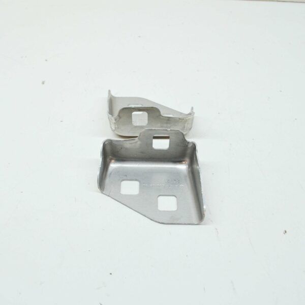 A2136202900 - NEW MB GLC COUPE C253 FRONT RIGHT HEADLIGHT BOTTOM HOLDER A2136202900 ORIGINAL