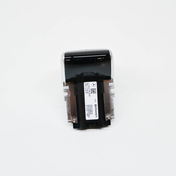 A2139005229 - NEW MERCEDES-BENZ E C238 TOUCH PAD CONTROL PANEL UNIT A2139005229