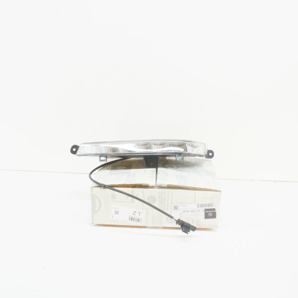 A2218201456 - NEW MERCEDES-BENZ S-CLASS W221 FRONT RIGHT DRL FOG LIGHT A2218201456