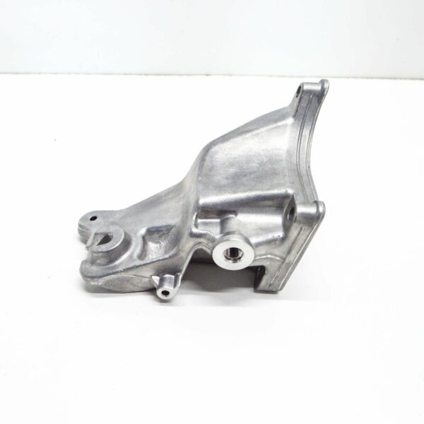 A2722234604 - NEW MERCEDES-BENZ C W204 ENGINE BRACKET SUPPORT RIGHT SIDE A2722234604 ORIGINAL