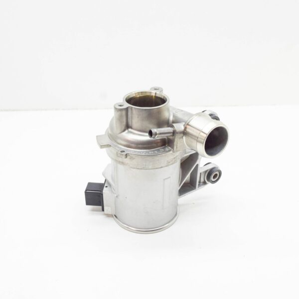 A2742002700 - NEW MERCEDES-BENZ C W205 COOLANT PUMP A2742002700 ORIGINAL