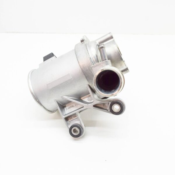 A2742002700 - NEW MERCEDES-BENZ C W205 COOLANT PUMP A2742002700 ORIGINAL