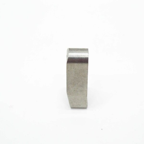 A6420160038 - NEW MERCEDES-BENZ ML W164 INJECTION NOZZLE BRACKET A6420160038 ORIGINAL