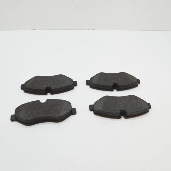 A9064211600 - NEW MERCEDES-BENZ SPRINTER 906 FRONT BRAKE PADS KIT A9064211600 2010 ORIGINAL