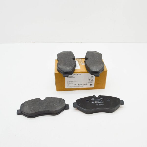 A9064211600 - NEW MERCEDES-BENZ SPRINTER 906 FRONT BRAKE PADS KIT A9064211600 2010 ORIGINAL