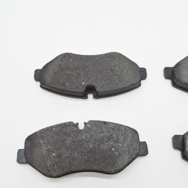 A9064211600 - NEW MERCEDES-BENZ SPRINTER 906 FRONT BRAKE PADS KIT A9064211600 2010 ORIGINAL