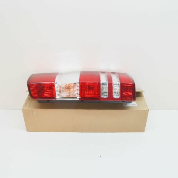 A9068200264 - NEW MERCEDES-BENZ SPRINTER 906 REAR RIGHT TAIL LAMP A9068200264