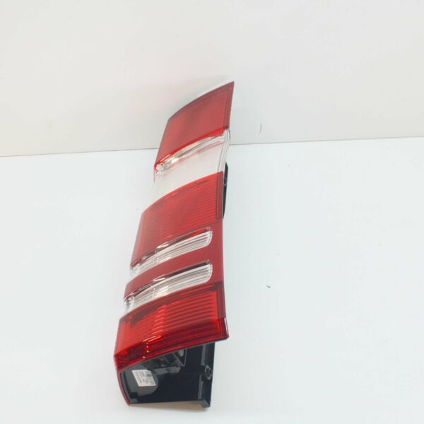 A9068200264 - NEW MERCEDES-BENZ SPRINTER 906 REAR RIGHT TAIL LAMP A9068200264