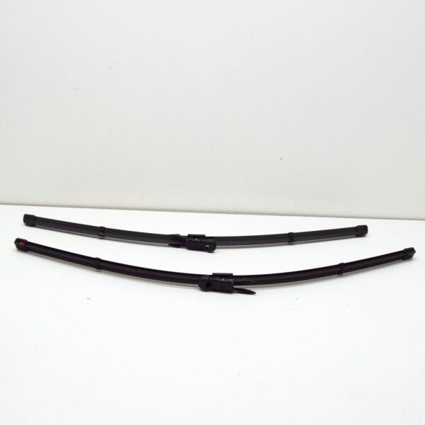 A9068201000 - NEW MERCEDES-BENZ SPRINTER 906 FRONT WIPER BLADE SET LHD A9068201000 ORIGINAL
