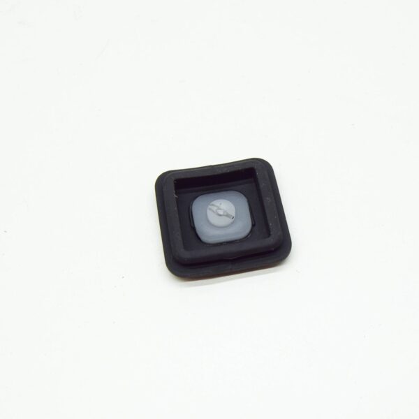 BYA500011 - LR DISCOVERY III L319 Rear Lower Tailgate Blanking Plug BYA500011 ORIGINAL