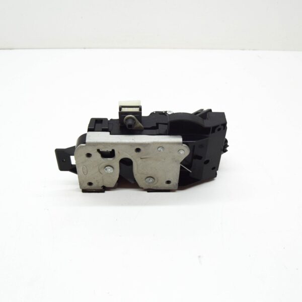 C2C30697 - JAGUAR XJ X350 Rear Right Door Latch C2C30697 ORIGINAL