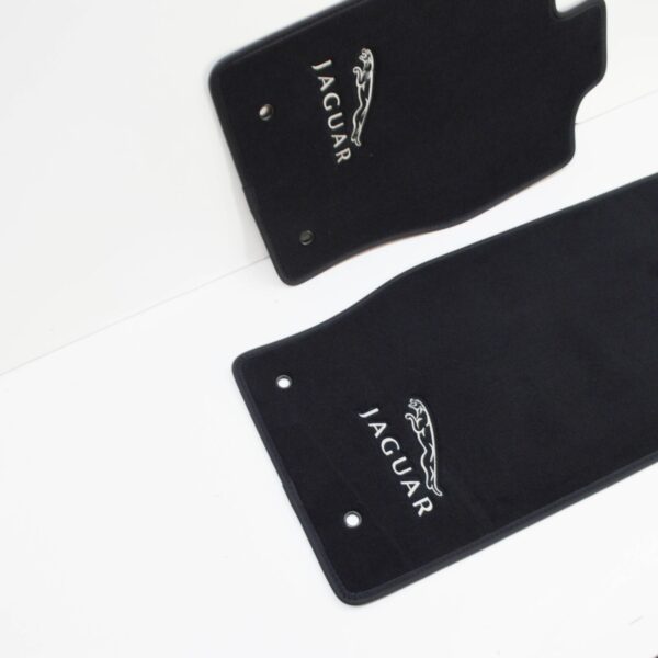 C2P10256LFU - JAGUAR XK Coupe X150 Front Floor Mat Set LHD C2P10256LFU ORIGINAL