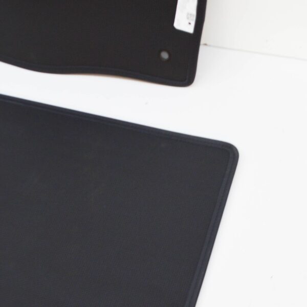 C2P10256LFU - JAGUAR XK Coupe X150 Front Floor Mat Set LHD C2P10256LFU ORIGINAL