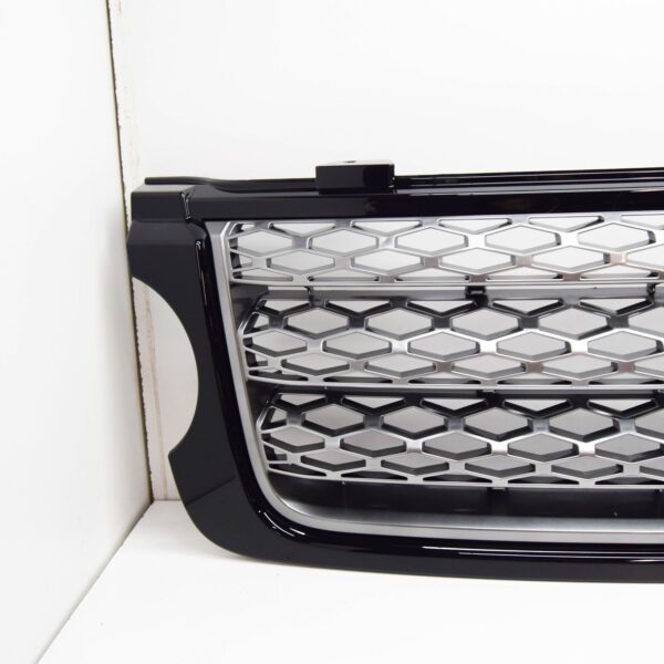 LR028107 - LAND ROVER RANGE ROVER L322 Front Radiator Grille LR028107 ORIGINAL