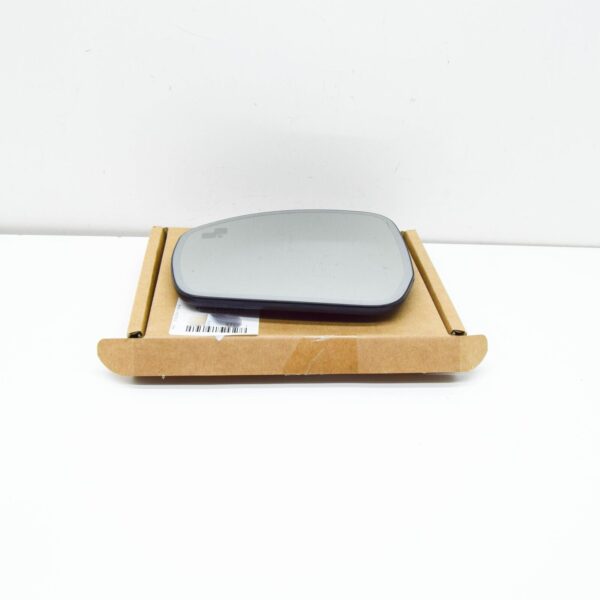 LR035063 - LAND ROVER DISCOVERY V L462 Left Side Wing Mirror Glass LR035063 ORIGINAL