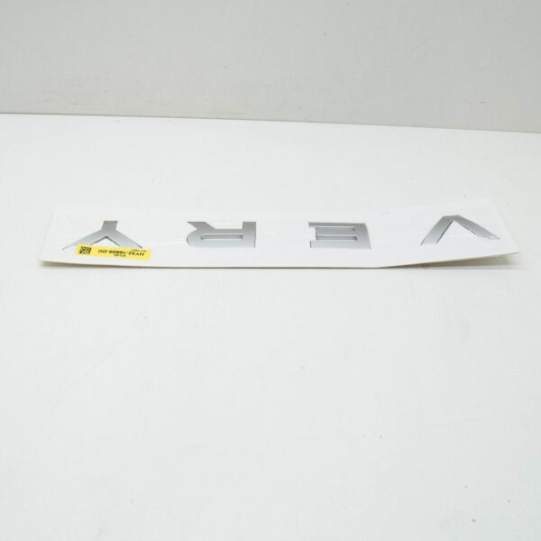 LR083097 - LAND ROVER DISCOVERY V L462 Front Emblem Name Plate Badge LR083097 ORIGINAL