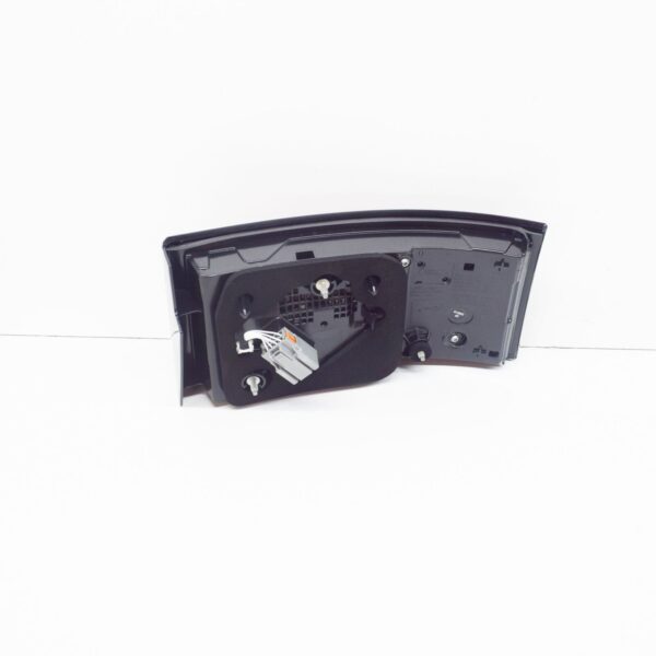 LR126308 - LAND ROVER DISCOVERY V L462 Rear Left Inner Taillight LR126308 ORIGINAL