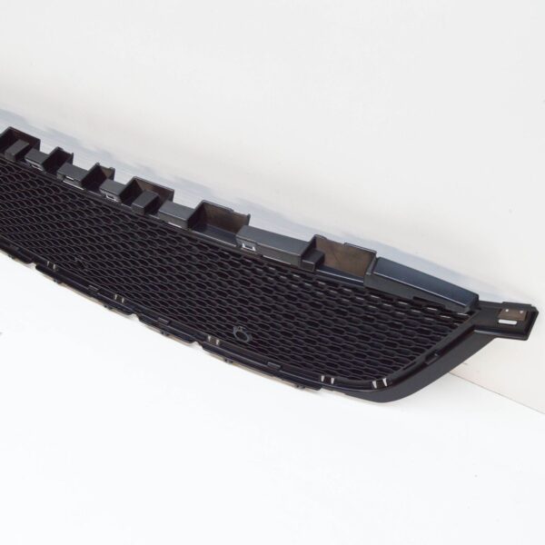 LR157793 - LAND ROVER RANGE ROVER VELAR L560 Front Bumper Lower Grille LR157793 ORIGINAL