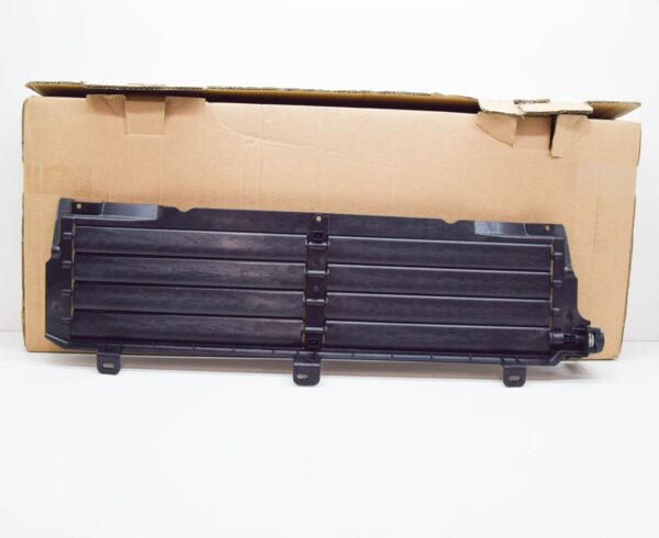 LR181548 - LR RANGE ROVER VELAR L560 Upper Radiator Control Shutter LR181548 ORIGINAL